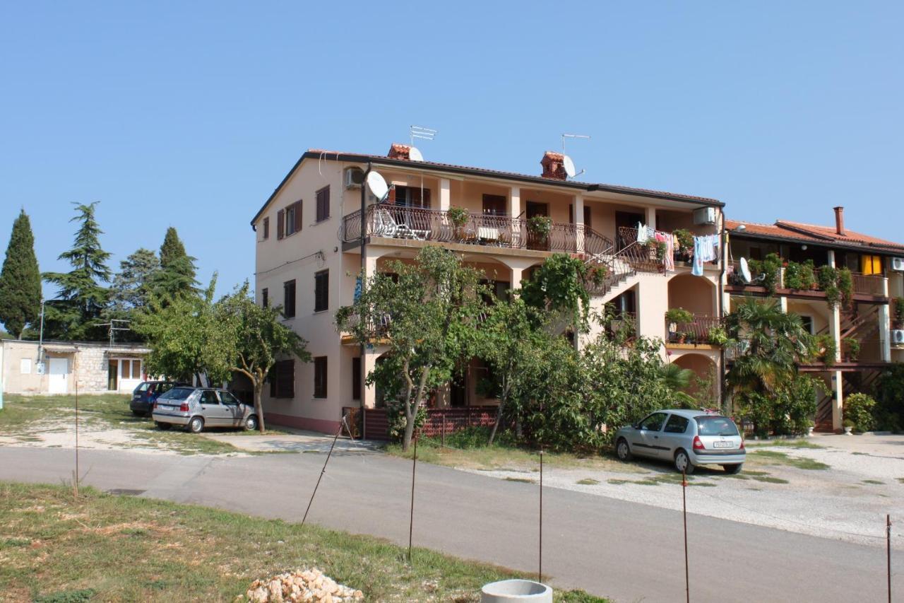 Apartmán With A Parking Space - 7073 Umag